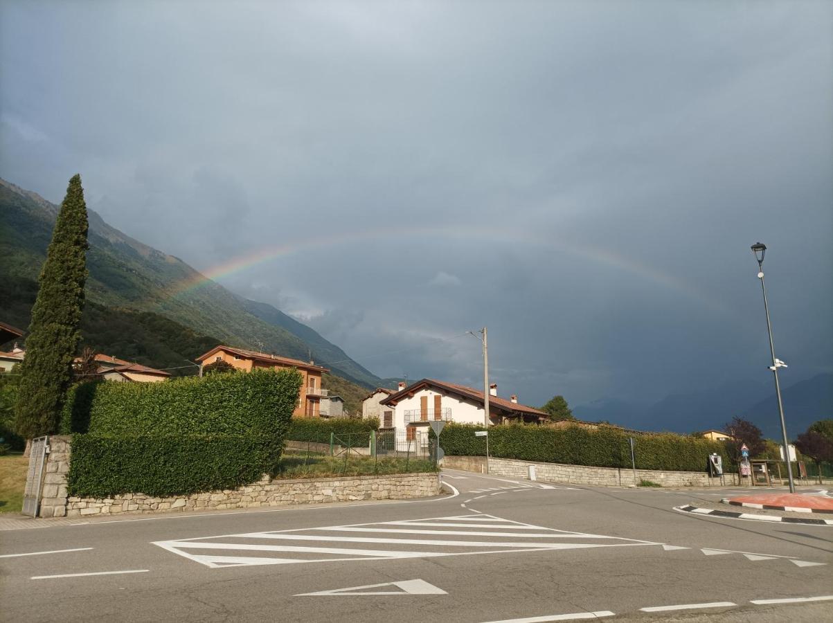 Lake And Mountains Valtellina Dubino Exterior photo